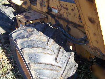 1998 case 560 trencher backhoe 4X4 six way blade 