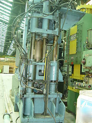 Lake erie 275 ton 4 post hyd press max open 35