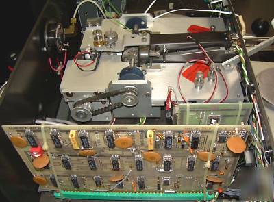 West bond 74OOA 60Â° feed ribbon bonder