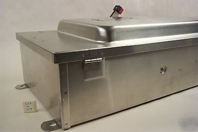 Square d stainless 200 amp fused safety switch H364DS