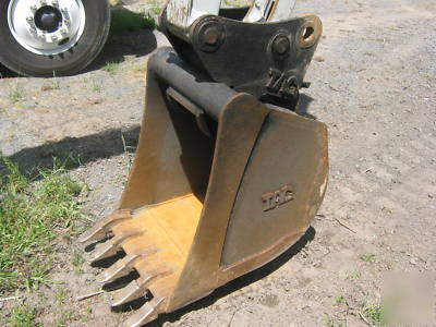 2008 takeuchi TB180FR mini excavator low hours 