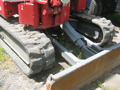 2008 takeuchi TB180FR mini excavator low hours 