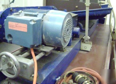 Wilfley concentrating table & eriez volumatic feeder 