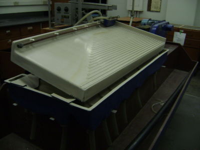 Wilfley concentrating table & eriez volumatic feeder 
