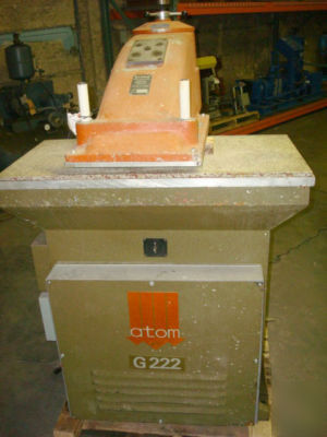 Atom G222 steel rule die cutter/clicker