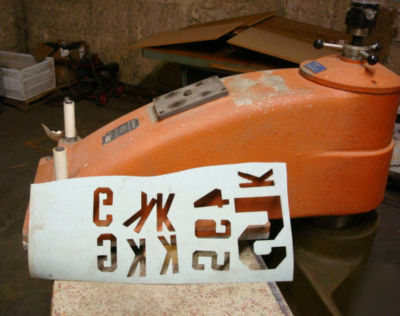 Atom G222 steel rule die cutter/clicker