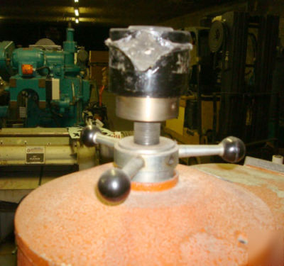 Atom G222 steel rule die cutter/clicker