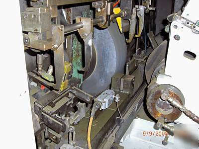 Cincinnati 325-12 model de centerless grinder (1994)