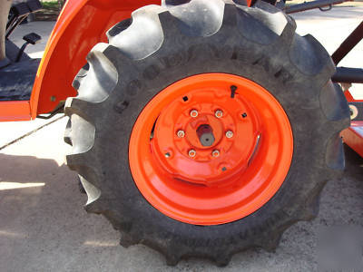 2007 kubota tractor, B7510 with loader