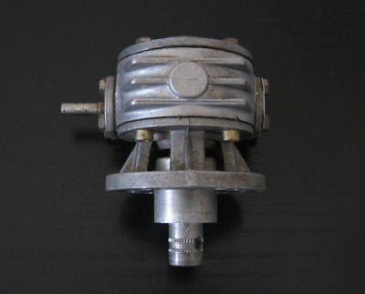 Small 40 - 1 reduction gearbox