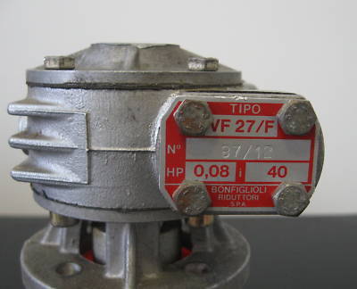 Small 40 - 1 reduction gearbox