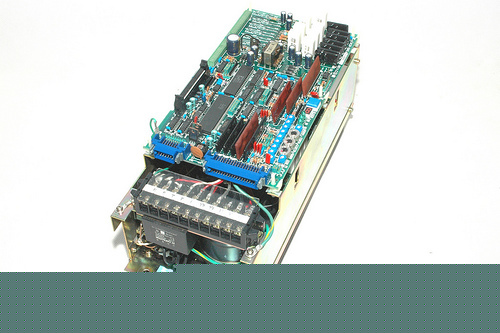 Yaskawa yasnac cacr-SR10SB1AF servo drive servopack