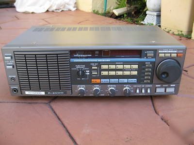 Kenwood r-2000 hf receiver with vc-10 vhf converter 