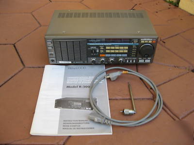 Kenwood r-2000 hf receiver with vc-10 vhf converter 