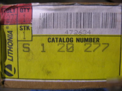 New old stock 24 in. lithonia fluorescent light