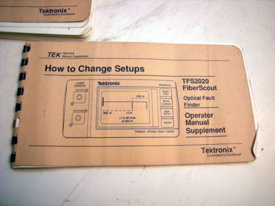 Tektronix TFS2020 fiberscout handheld optical fault