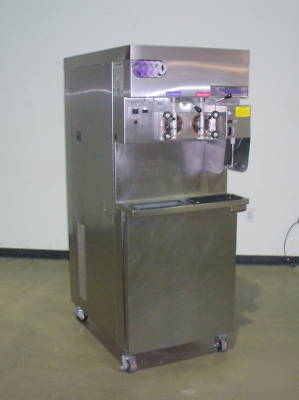 Stoelting soft-serv U431-309 ice cream machine twin