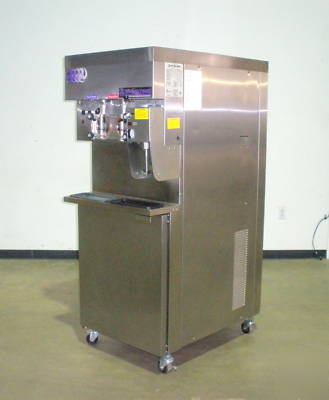 Stoelting soft-serv U431-309 ice cream machine twin