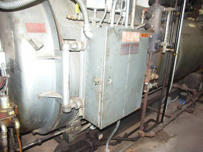 Cleaver brooks CB100-100 oil firetube steam boiler