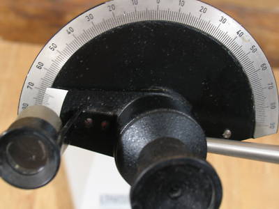 Half circle manual polarimeter (linos photonics # SR6)