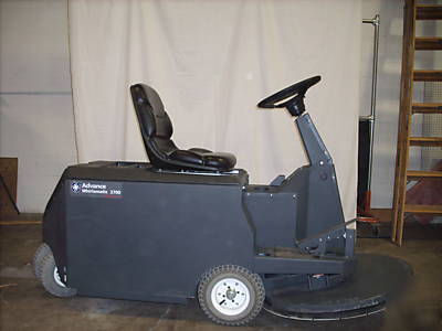  ride on advance whirlamatic 27