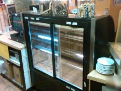 Pastry display case, dual zone, curved glass, 48 inch