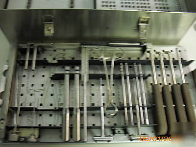 Ace 3.5/4.0 screw & plate set with instruments