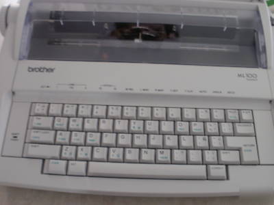 Brother ml 100 daisy wheel electric typewriter few hrs.