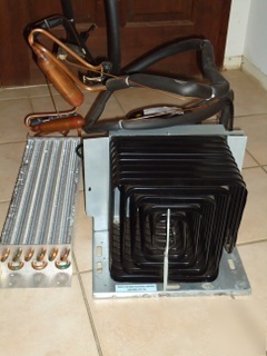 Dixie-narco vending refrigeration deck