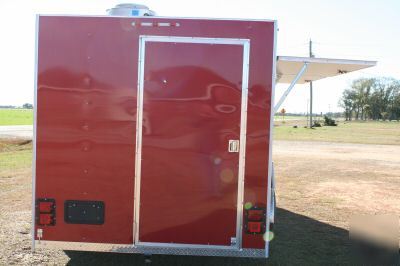 2010 7 x 18 concession trailer / mobile kitchen +range