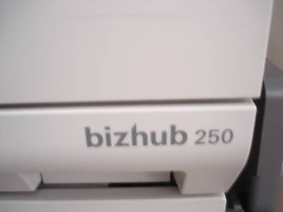 Konica minolta bizhub 250 copier w/print & scan 