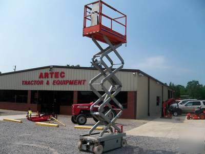 2003 skyjack SJIII3219 scissor lift - aerial - boom