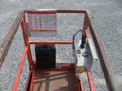 2003 skyjack SJIII3219 scissor lift - aerial - boom