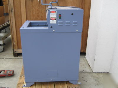 Gilson testing screen model ts-2 w/ 6 sieve trays gold