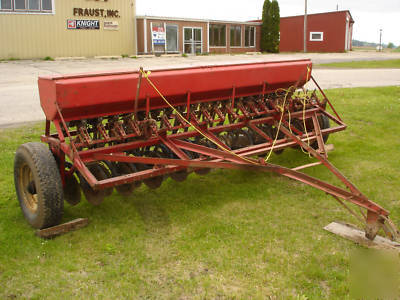 Mccormick farmall 10' grain drill