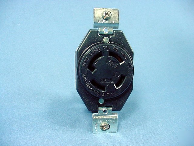 Leviton L18-30 locking receptacle 30A 120/208V 3Ã¸y