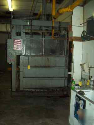 Nichols vertical baler 60