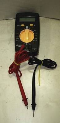Greenlee dm-40 digital multimeter 300V ac / dc