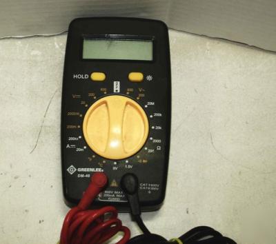 Greenlee dm-40 digital multimeter 300V ac / dc