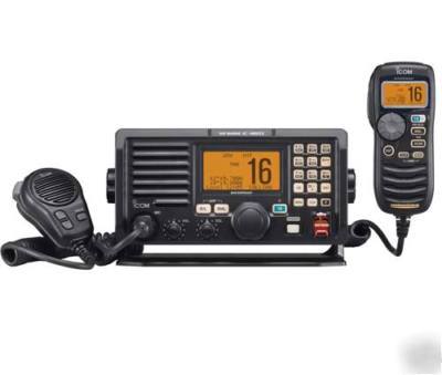 Icom M603 with HM162E commandmic dsc vhf radio 