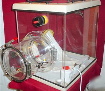 Plas-labs compact glove box 830-abc balance chamber