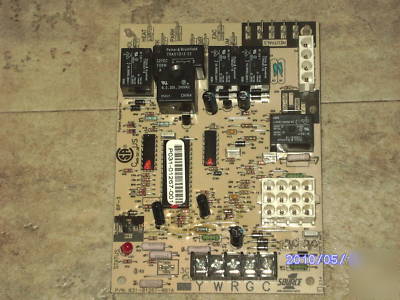 York source 1 control board P031-01267-001A