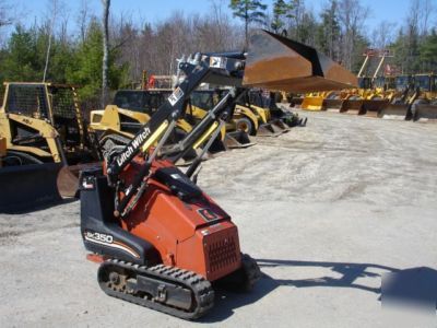 2006 ditch witch SK350 stand on skid steer, tracks