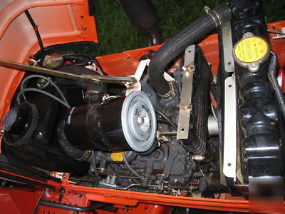 Kubota B1750HSD compact tractor w/ 60