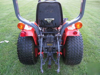 Kubota B1750HSD compact tractor w/ 60