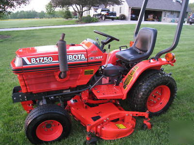Kubota B1750HSD compact tractor w/ 60