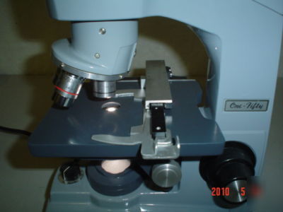 American optical lighted microscope w/dust cover #4 umc
