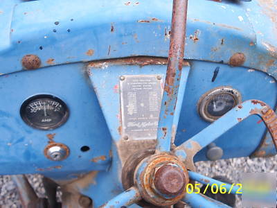 1945 ford 2N tractor w/3 pt hitch, pto,+ extras 