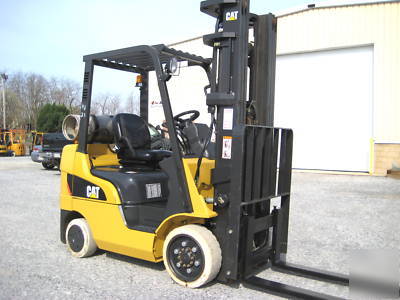 07' cat 5,000# forklift, lp gas, 217
