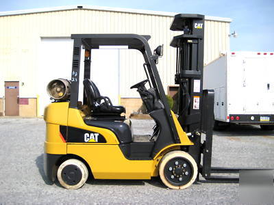 07' cat 5,000# forklift, lp gas, 217